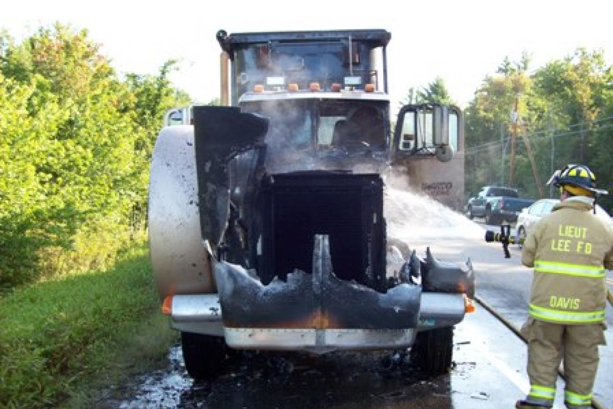 Route 125 Truck Fire, Lee NH
